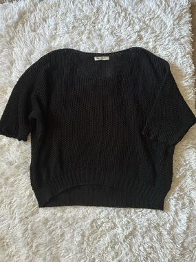 Meo Meli Italy Black Knit Boxy Short Front Short Sleeve Sweater